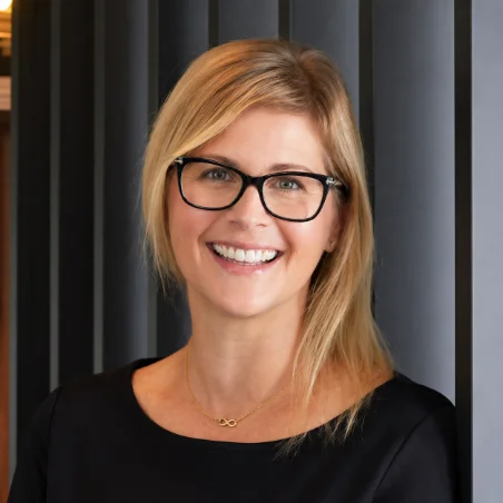 Leader Card — slotpix expertise about board christen daniels s10